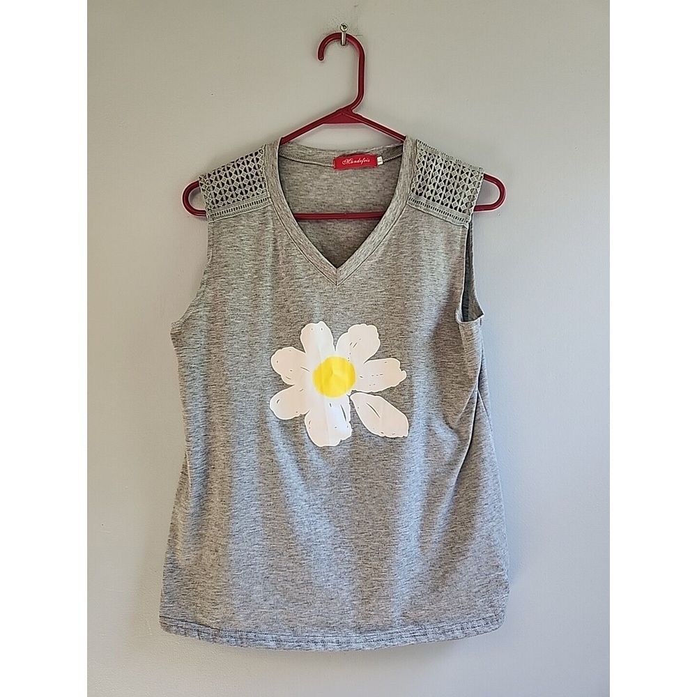 Mundefeis Womens L Gray‎ Sleeveless Daisy Top With Adorable Crochet Shoulders